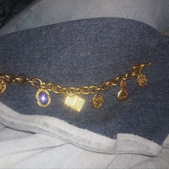 Vintage Gloria Vanderbilt charm bracelet - Picture 3 of 4